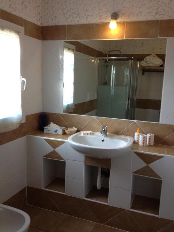 Brise Marine Hotel Bonifacio  Ruang foto